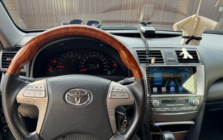 Toyota Camry, 2008 год, 1 300 000 рублей, 11 фотография