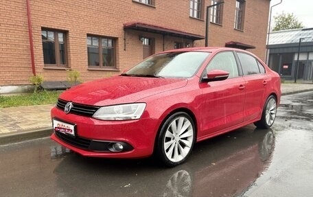 Volkswagen Jetta VI, 2011 год, 1 200 000 рублей, 1 фотография