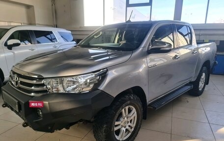 Toyota Hilux VIII, 2017 год, 2 950 000 рублей, 1 фотография