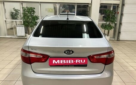 KIA Rio III рестайлинг, 2013 год, 860 000 рублей, 4 фотография