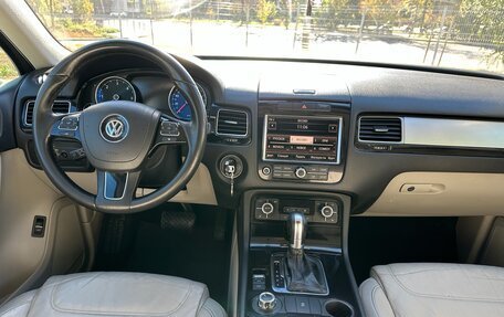 Volkswagen Touareg III, 2010 год, 1 680 000 рублей, 11 фотография