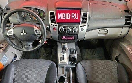 Mitsubishi Pajero Sport II рестайлинг, 2013 год, 2 199 000 рублей, 9 фотография