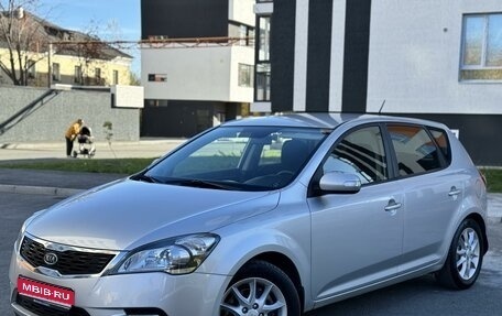 KIA cee'd I рестайлинг, 2010 год, 820 000 рублей, 1 фотография