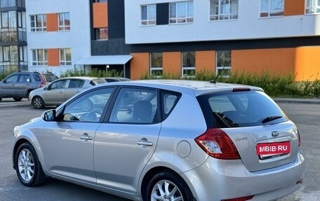 KIA cee'd I рестайлинг, 2010 год, 820 000 рублей, 11 фотография