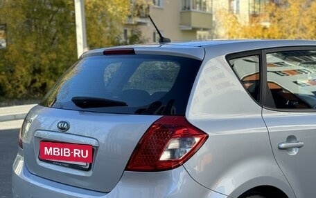 KIA cee'd I рестайлинг, 2010 год, 820 000 рублей, 9 фотография