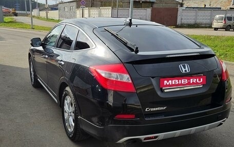 Honda Crosstour I рестайлинг, 2014 год, 1 950 000 рублей, 8 фотография