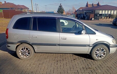 Opel Zafira A рестайлинг, 2004 год, 500 000 рублей, 13 фотография