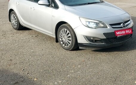 Opel Astra J, 2012 год, 600 000 рублей, 2 фотография