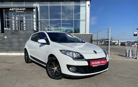 Renault Megane III, 2013 год, 900 000 рублей, 3 фотография