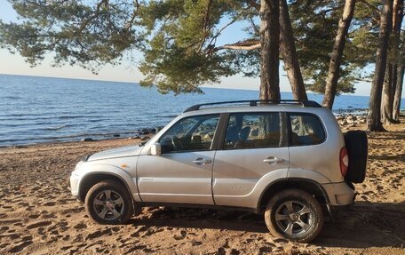 Chevrolet Niva I рестайлинг, 2011 год, 460 000 рублей, 4 фотография