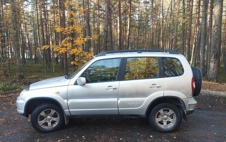 Chevrolet Niva I рестайлинг, 2011 год, 460 000 рублей, 7 фотография