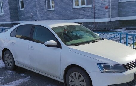 Volkswagen Jetta VI, 2013 год, 950 000 рублей, 3 фотография