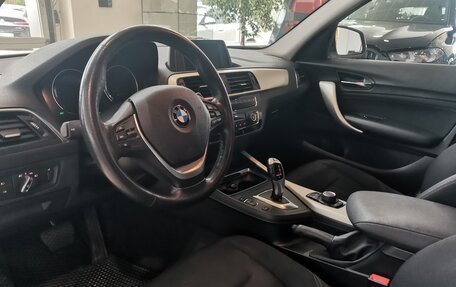 BMW 1 серия, 2018 год, 2 250 000 рублей, 8 фотография