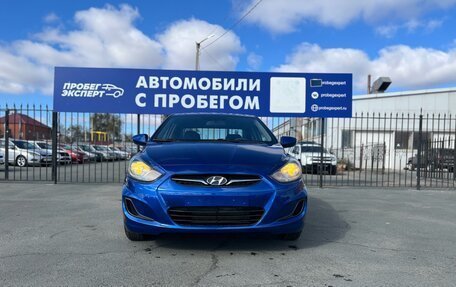 Hyundai Solaris II рестайлинг, 2011 год, 910 000 рублей, 2 фотография