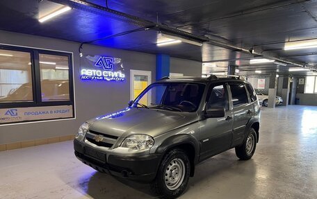 Chevrolet Niva I рестайлинг, 2013 год, 530 000 рублей, 3 фотография