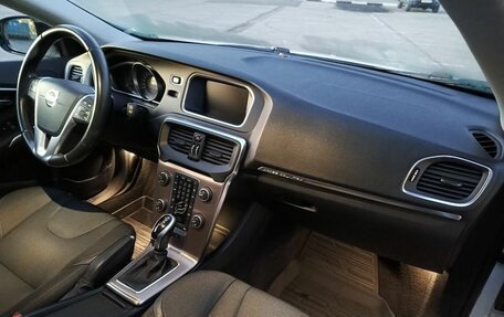 Volvo V40 Cross Country I, 2014 год, 1 516 000 рублей, 11 фотография