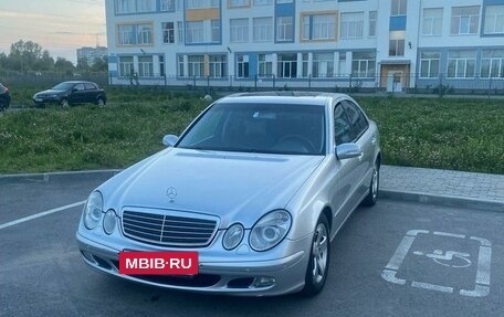 Mercedes-Benz E-Класс, 2003 год, 730 000 рублей, 4 фотография