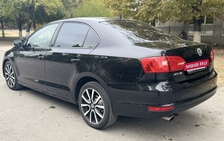 Volkswagen Jetta VI, 2013 год, 1 095 000 рублей, 5 фотография