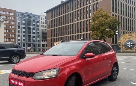 Volkswagen Polo VI (EU Market), 2011 год, 950 000 рублей, 1 фотография