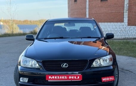 Lexus IS II рестайлинг 2, 2003 год, 1 077 777 рублей, 4 фотография