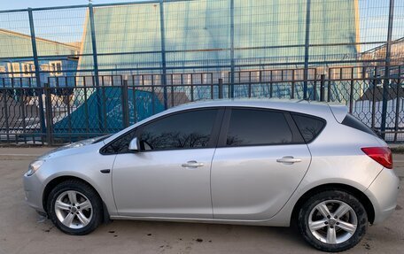 Opel Astra J, 2011 год, 850 000 рублей, 11 фотография