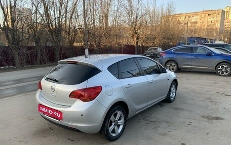 Opel Astra J, 2011 год, 850 000 рублей, 9 фотография