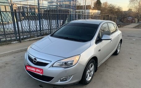 Opel Astra J, 2011 год, 850 000 рублей, 8 фотография