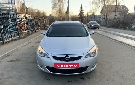 Opel Astra J, 2011 год, 850 000 рублей, 12 фотография