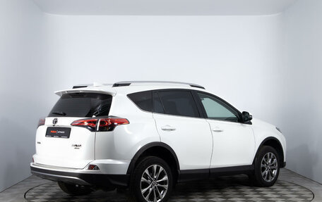 Toyota RAV4, 2019 год, 3 350 000 рублей, 5 фотография