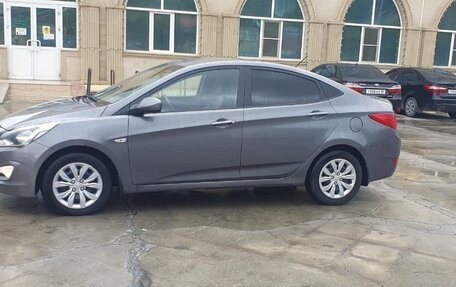 Hyundai Solaris II рестайлинг, 2016 год, 915 000 рублей, 3 фотография