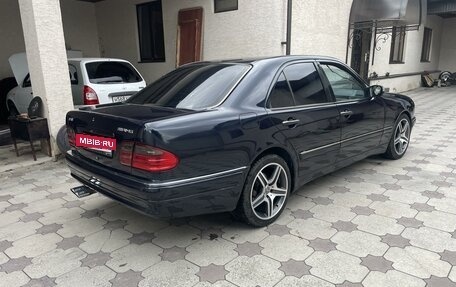 Mercedes-Benz E-Класс, 1998 год, 460 000 рублей, 2 фотография