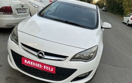 Opel Astra J, 2013 год, 975 000 рублей, 7 фотография