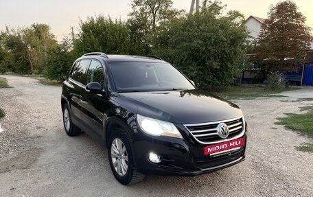 Volkswagen Tiguan I, 2008 год, 945 000 рублей, 2 фотография