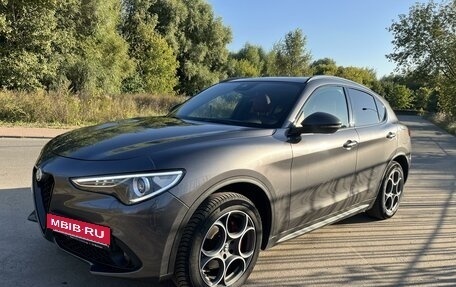 Alfa Romeo Stelvio, 2019 год, 3 500 000 рублей, 1 фотография