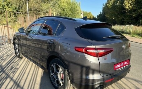 Alfa Romeo Stelvio, 2019 год, 3 500 000 рублей, 2 фотография