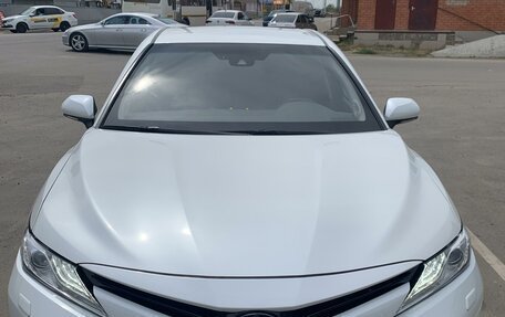 Toyota Camry, 2020 год, 2 240 000 рублей, 1 фотография