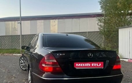 Mercedes-Benz E-Класс, 2002 год, 430 000 рублей, 3 фотография