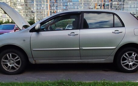 Toyota Corolla, 2004 год, 450 000 рублей, 1 фотография