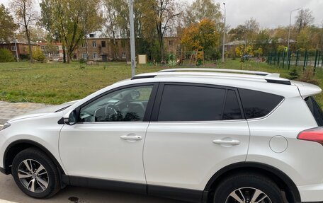 Toyota RAV4, 2018 год, 3 000 000 рублей, 5 фотография