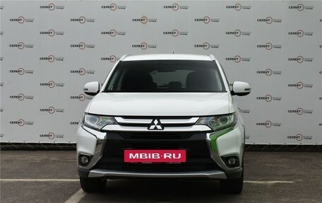 Mitsubishi Outlander III рестайлинг 3, 2015 год, 1 949 000 рублей, 2 фотография