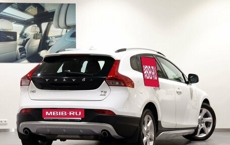 Volvo V40 Cross Country I, 2013 год, 1 280 000 рублей, 5 фотография