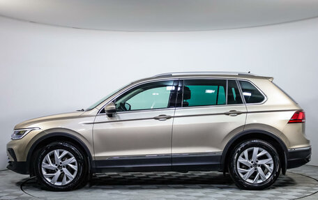 Volkswagen Tiguan II, 2021 год, 3 299 000 рублей, 8 фотография