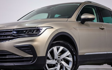 Volkswagen Tiguan II, 2021 год, 3 299 000 рублей, 19 фотография