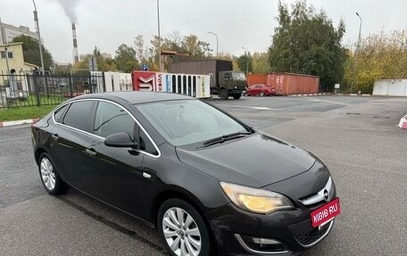 Opel Astra J, 2013 год, 950 000 рублей, 4 фотография