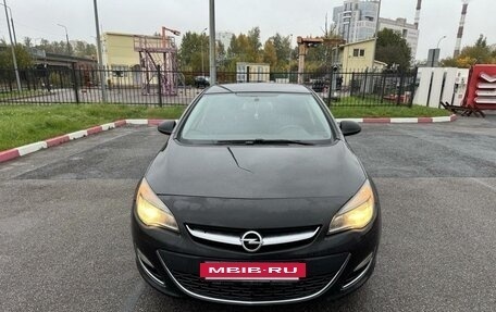 Opel Astra J, 2013 год, 950 000 рублей, 2 фотография