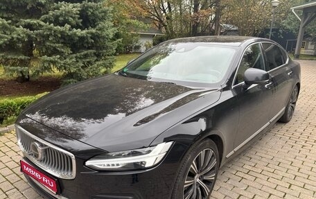 Volvo S90 II рестайлинг, 2020 год, 4 400 000 рублей, 1 фотография