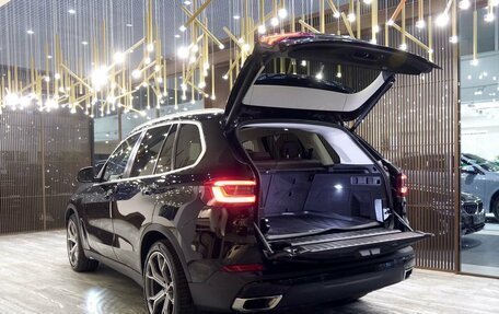 BMW X5, 2019 год, 7 350 000 рублей, 24 фотография