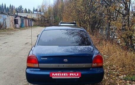 Hyundai Sonata IV рестайлинг, 2000 год, 200 000 рублей, 2 фотография