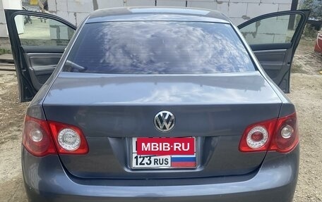 Volkswagen Jetta VI, 2005 год, 630 000 рублей, 8 фотография