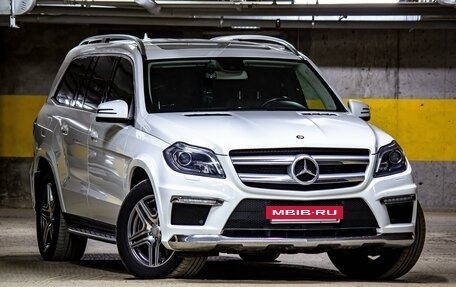 Mercedes-Benz GL-Класс, 2015 год, 3 400 000 рублей, 3 фотография